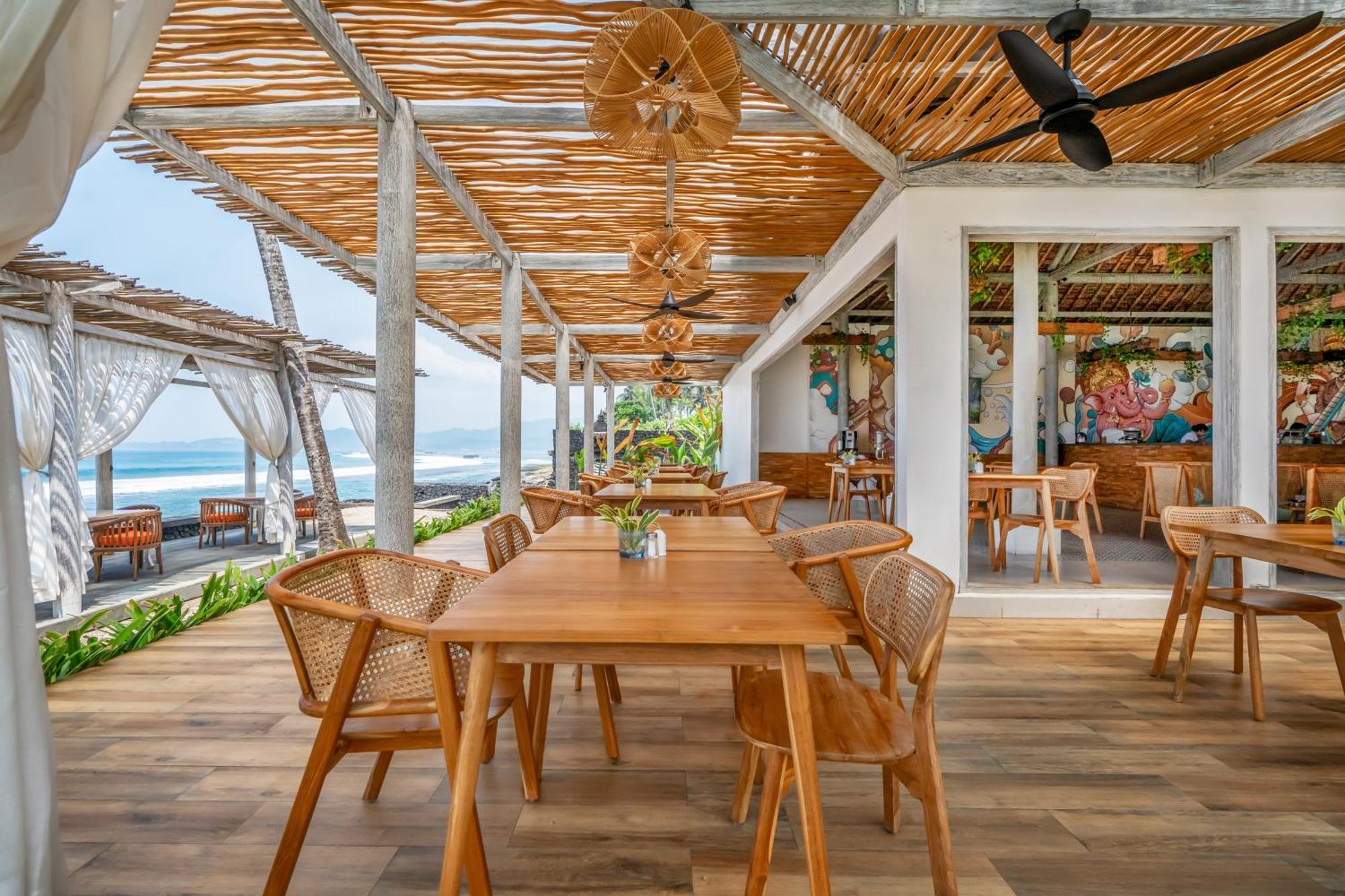 Nirwana Beach & Resort Кандидаса Экстерьер фото The Beach Club